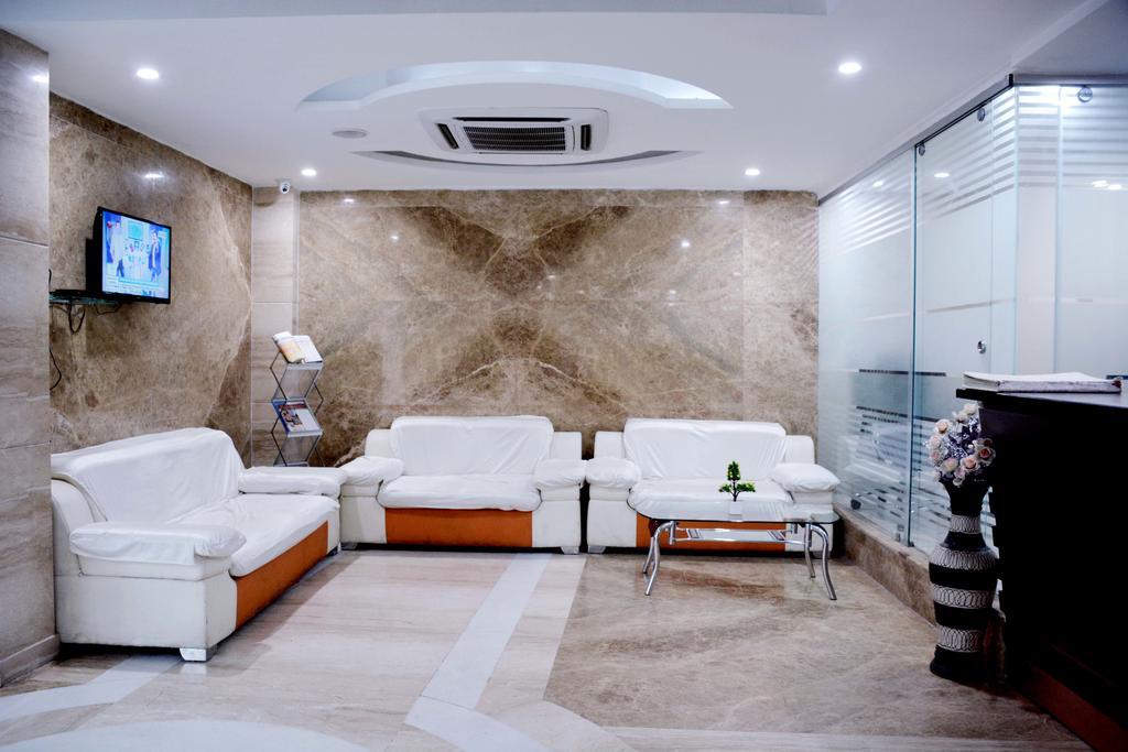 Geetika Galaxy Hotel Kanpur Bagian luar foto